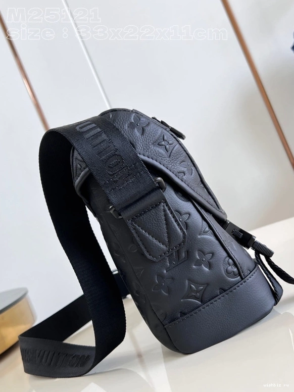 WIS PM-33*22.5*11CM Messenger VUITTON LOUIS Voyager 0924